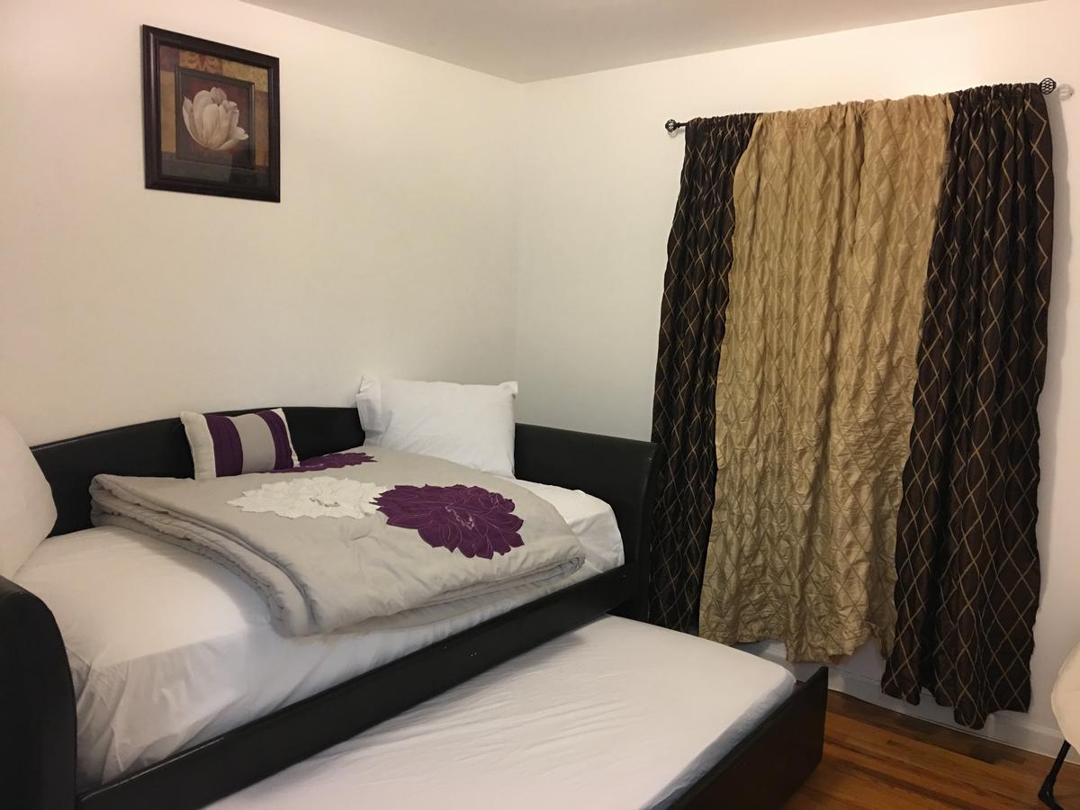 Mojoy Homesuites At Runyon Нюарк Екстериор снимка